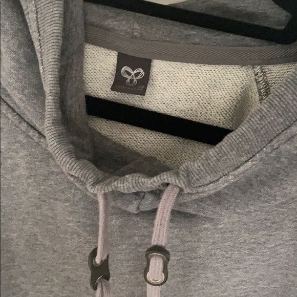 TNA hoodie - Picture 2 of 4